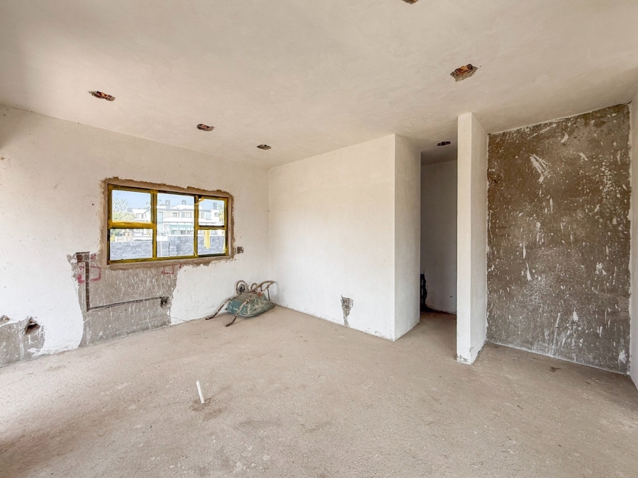 4 Bedroom Property for Sale in The Islands Estates North West